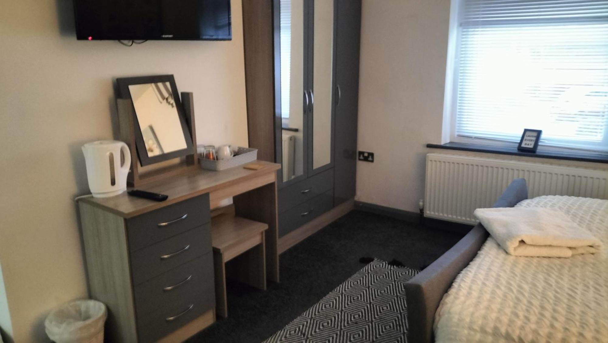 The New Accommodation Free Complementary Breakfast Tibshelf Quarto foto
